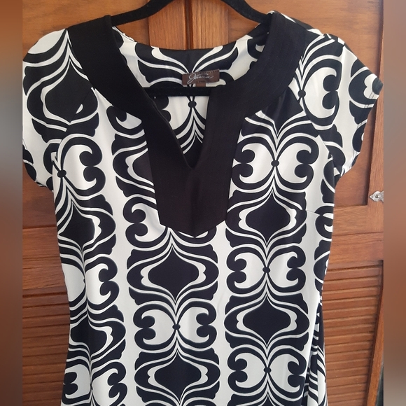 Black and white sleeveless dress - Picture 2 of 12